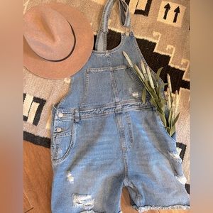 White Birch size L overall shorts